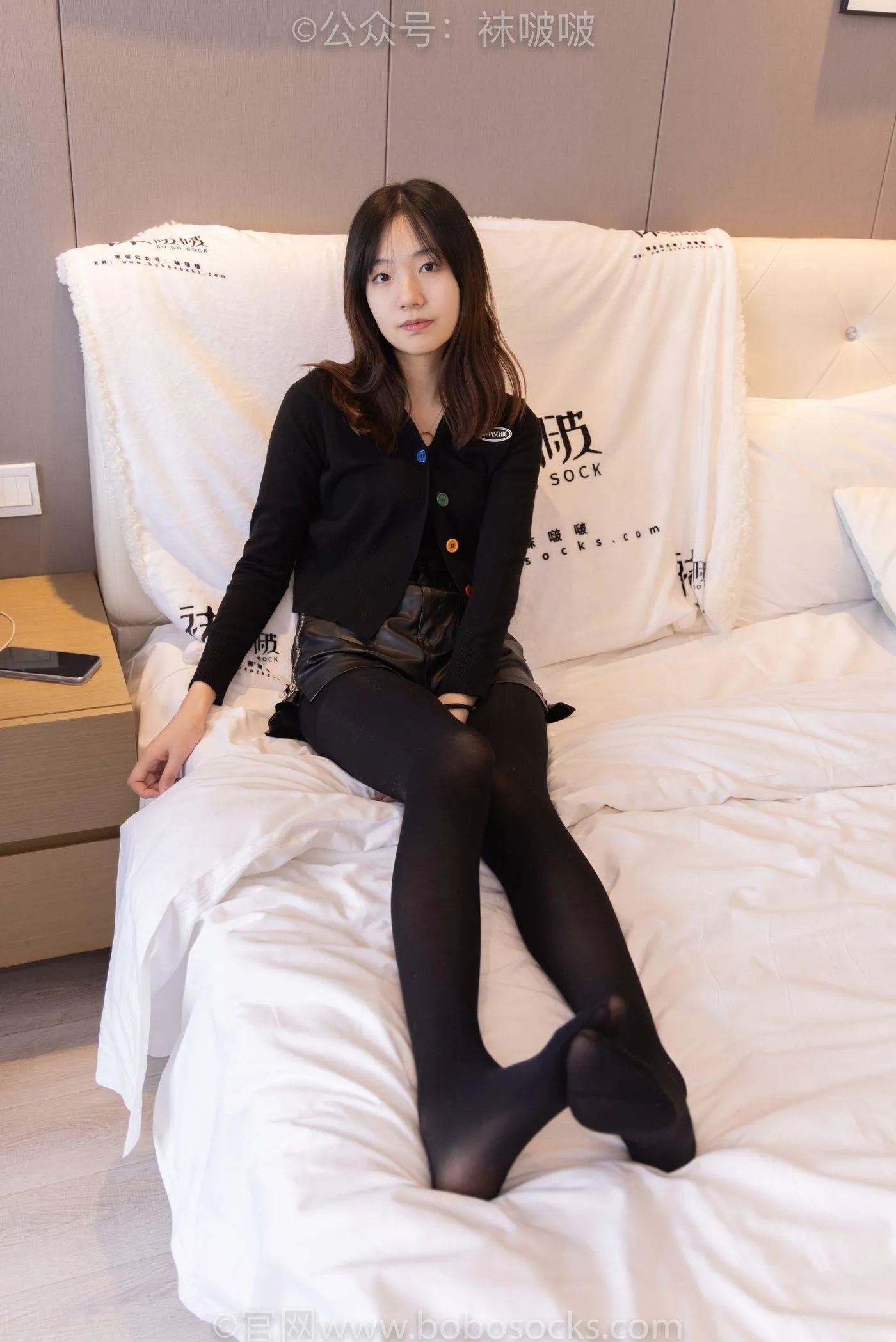 [BoBoSocks袜啵啵]NO.072 小甜豆-两双长靴、厚黑丝、厚肉丝 [144P]插图9